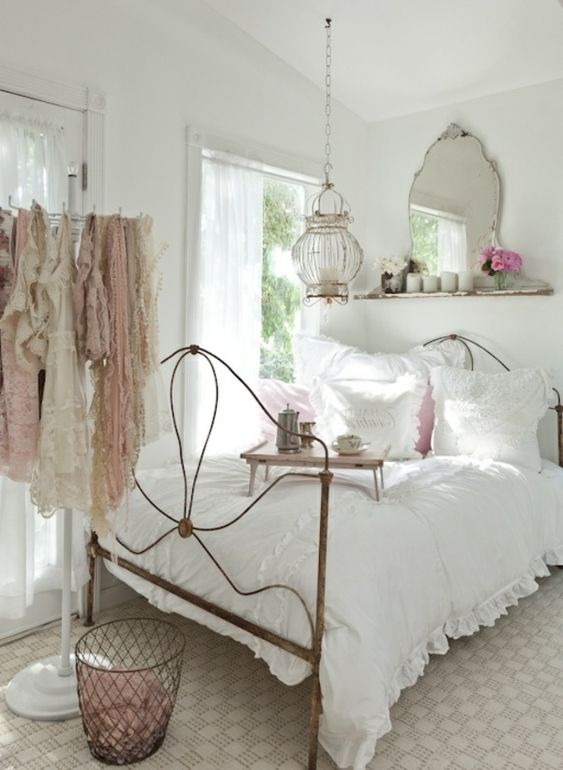 Shabby Chic Woman Bedroom